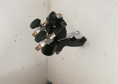 ปืนพ่นสี Polyurea Polyurethane ขนาดกะทัดรัด 0.4-0.8Mpa Air Inlet 210*210*100mm